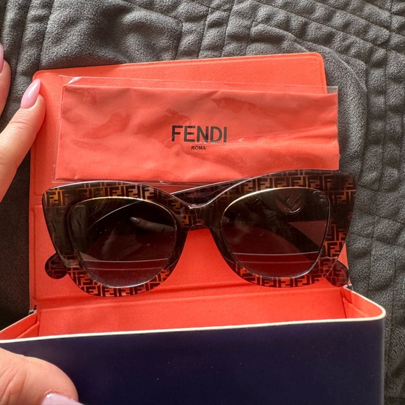 Fendi Cat Eye Sunglasses - Picture 1 of 5